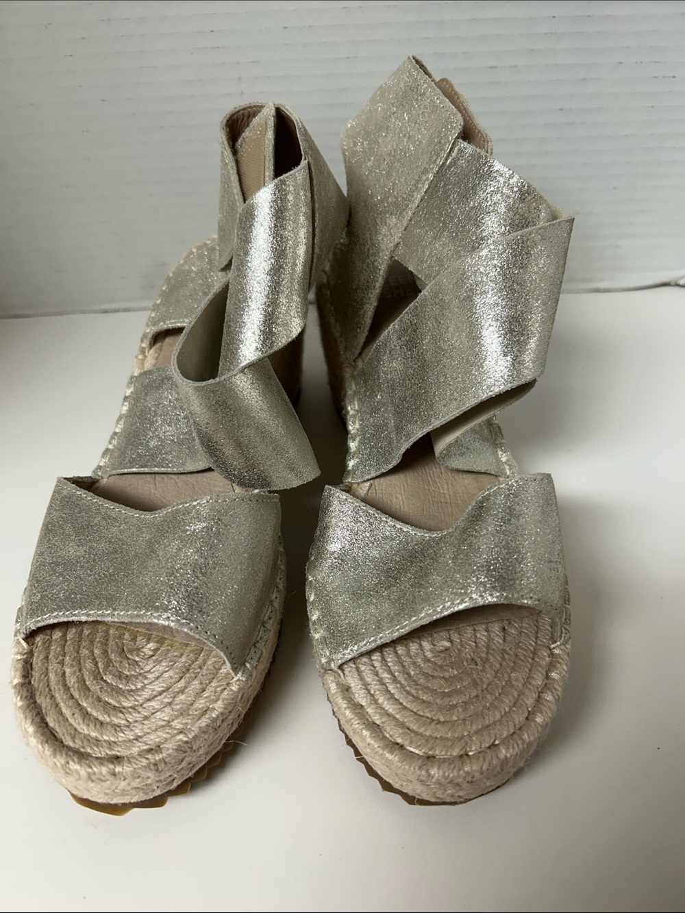 New Eileen Fisher Willow Metallic Leather Jute Espadrille Wedge Sandals Sz 7.5